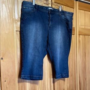 Dark Blue Denim Capris